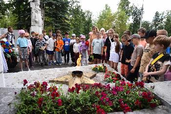 В АО "ЗЛАТМАШ" ПРОШЛО ВОЗЛОЖЕНИЕ ВЕНКОВ, ПОСВЯЩЕННОЕ ДНЮ ПАМЯТИ И СКОРБИ